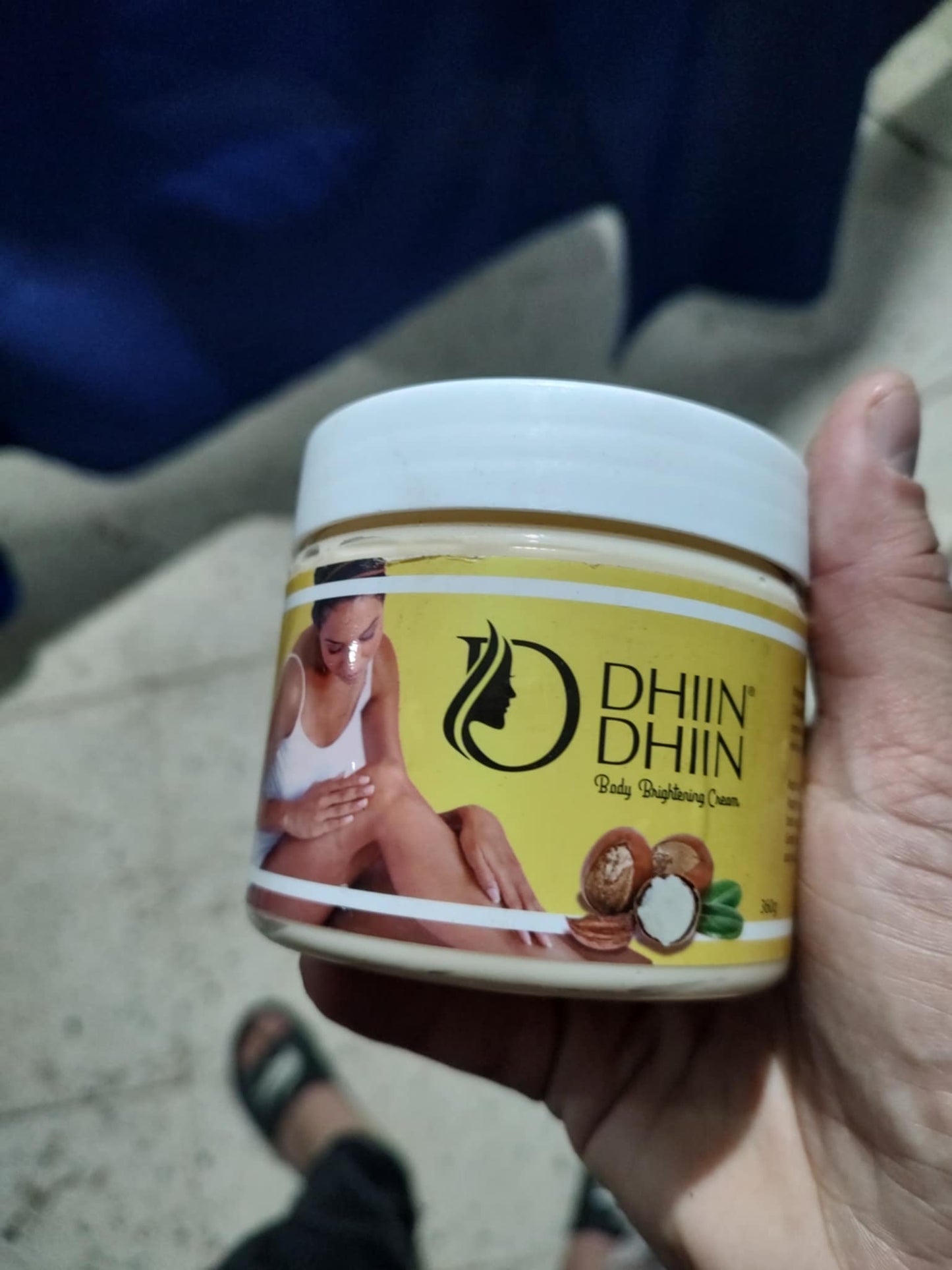 تخفيض لكريم dhin dhin الأصلي 👩‍🦰🩷+ هدية من عندنا (كمية الهداية محدودة)